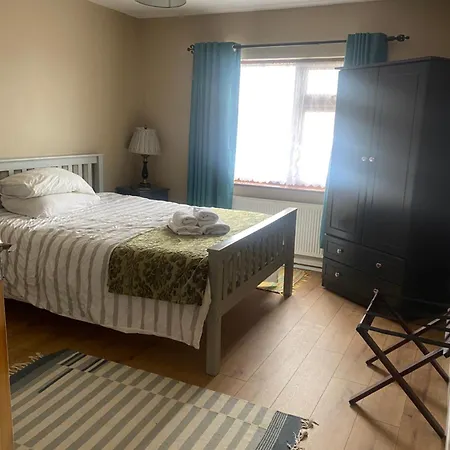 Bluebell Sleeps 7 Only Let As Whole