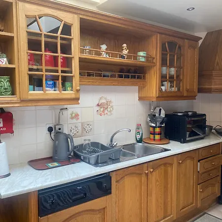 Heatherville Farm - Bluebell - Sleeps 7 Max Apartment *