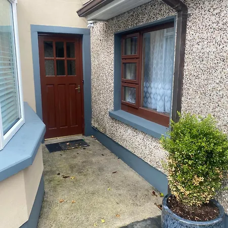 Apartment Bluebell Sleeps 7 Only Let As Whole Blennerville
